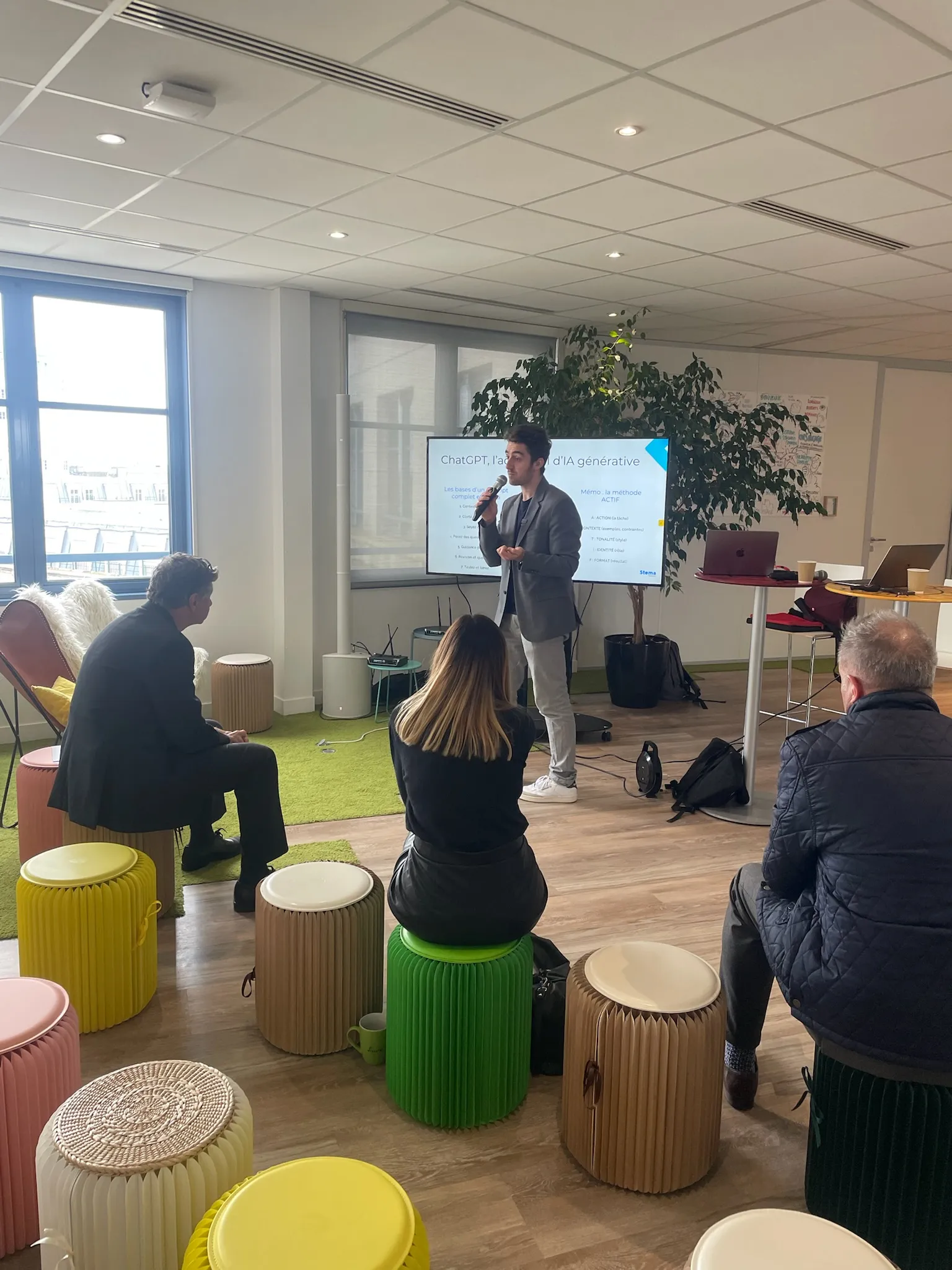 Équipe travaillant sur un projet data en entreprise